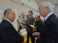 議会と語ろう会 ビラ配り